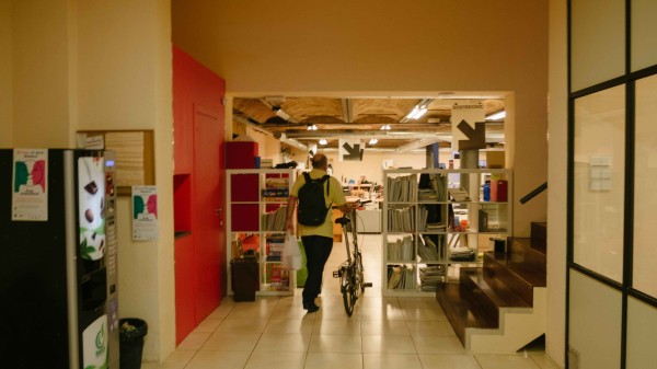 Grup cooperatiu Ecos. Carrer Casp 43, Barcelona.